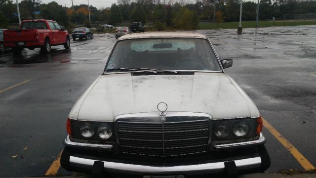 1979 White Mercedes-Benz S-Class Sedan