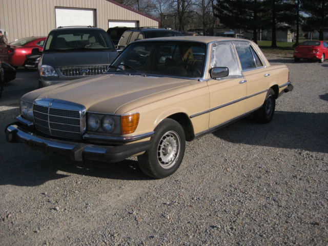 1979 Beige Mercedes-Benz 300-Series Sedan