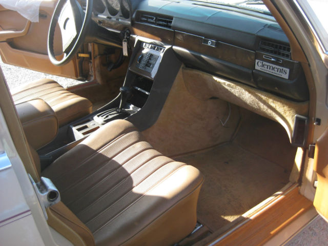 1979 Beige Mercedes-Benz 300-Series Sedan