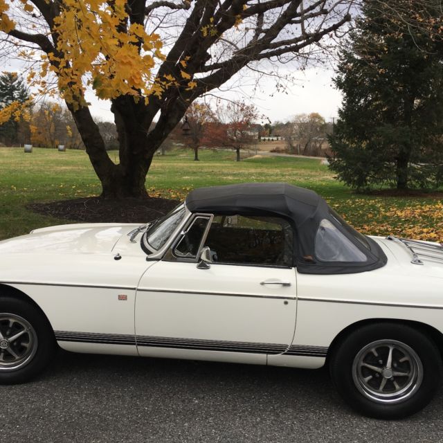 1979 White MG MGB Convertible