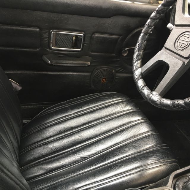 1979 White MG MGB Convertible