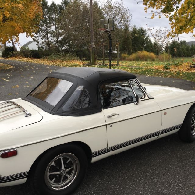 1979 White MG MGB Convertible