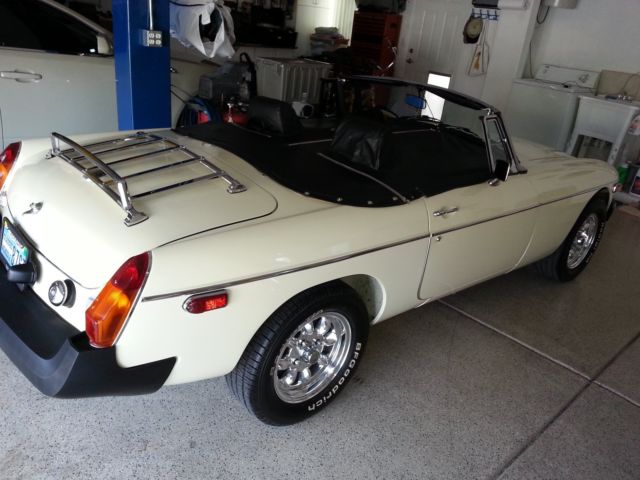 1979 Pale Yellow MG MGB