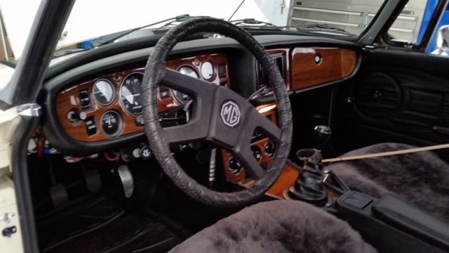 1979 Pale Yellow MG MGB