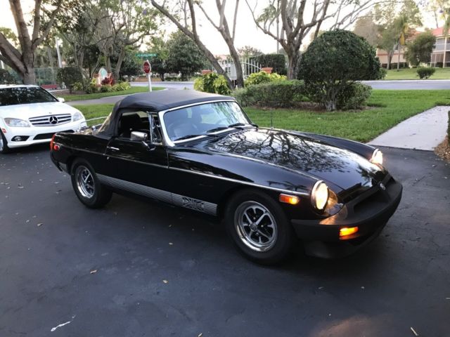 1979 Black MG MGB