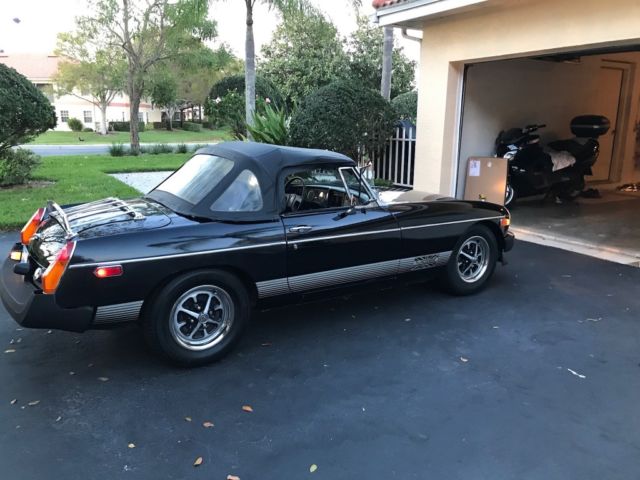 1979 Black MG MGB