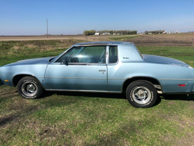 1979 Blue Oldsmobile Cutlass