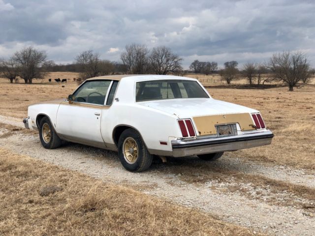 1979 White Oldsmobile Cutlass