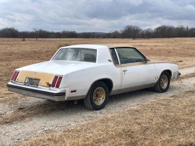 1979 White Oldsmobile Cutlass