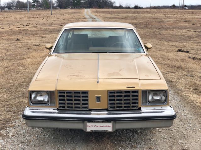 1979 White Oldsmobile Cutlass