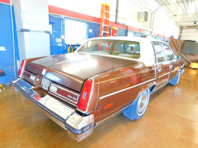 1979 Brown Oldsmobile Ninety-Eight Sedan