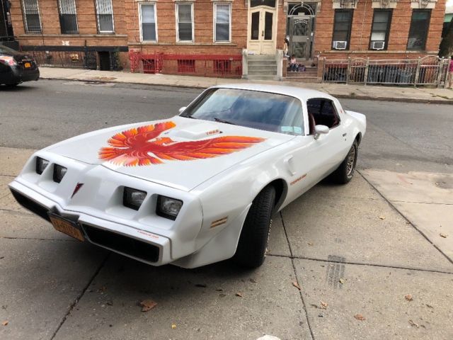 1979 White Pontiac Trans Am Coupe