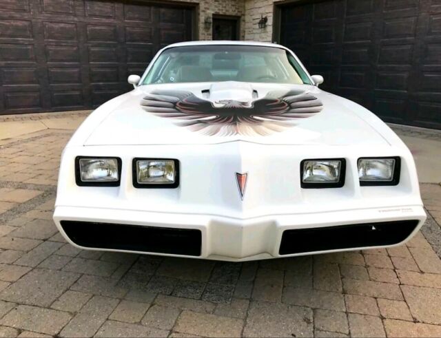 1979 White Pontiac Firebird Coupe
