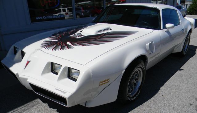 1979 White Pontiac Trans Am Coupe