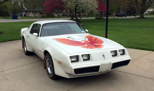 1979 White Pontiac Trans Am Coupe