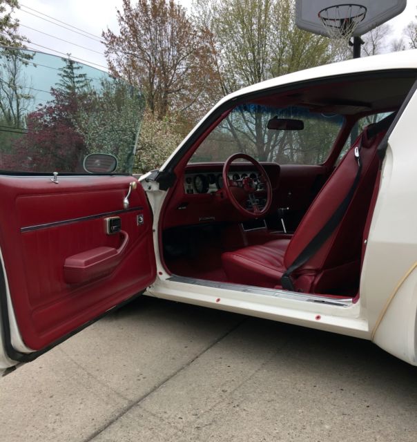1979 White Pontiac Trans Am Coupe