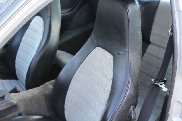 1979 grey Porsche 924 grand touring sports car