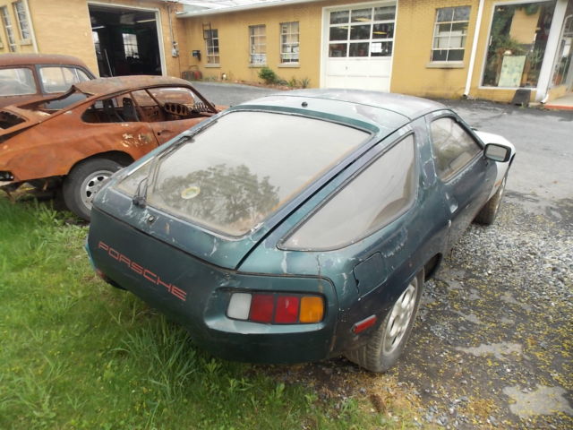1979 Teal Porsche 928 Coupe