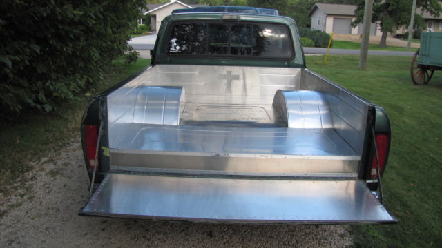 1979 Green Ford F-100 Cab & Chassis