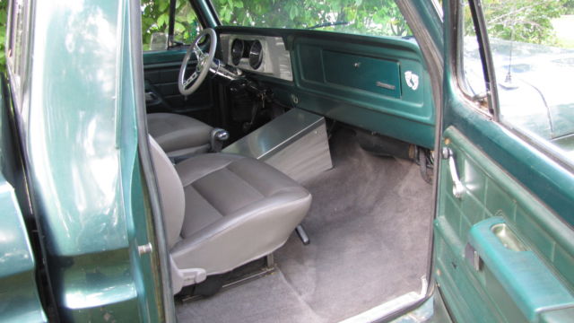 1979 Green Ford F-100 Cab & Chassis