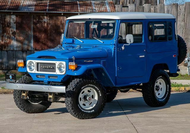 1979 Blue Toyota FJ Cruiser SUV