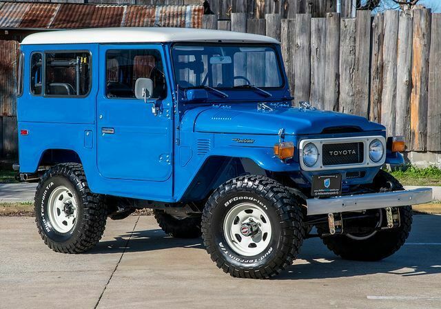 1979 Blue Toyota FJ Cruiser SUV