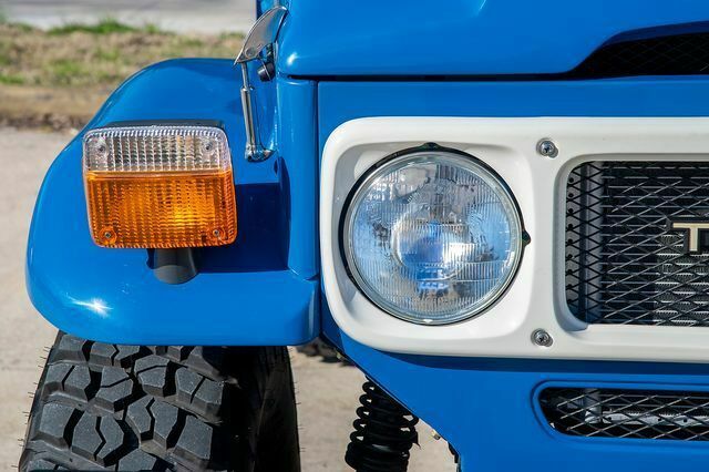 1979 Blue Toyota FJ Cruiser SUV