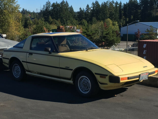 1979 Yellow Mazda RX-7 Coupe