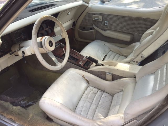 1979 Silver Chevrolet Corvette t-tops