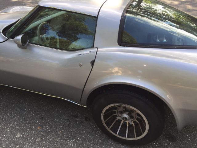1979 Silver Chevrolet Corvette t-tops