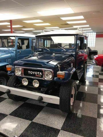 1979 Blue Toyota Land Cruiser --