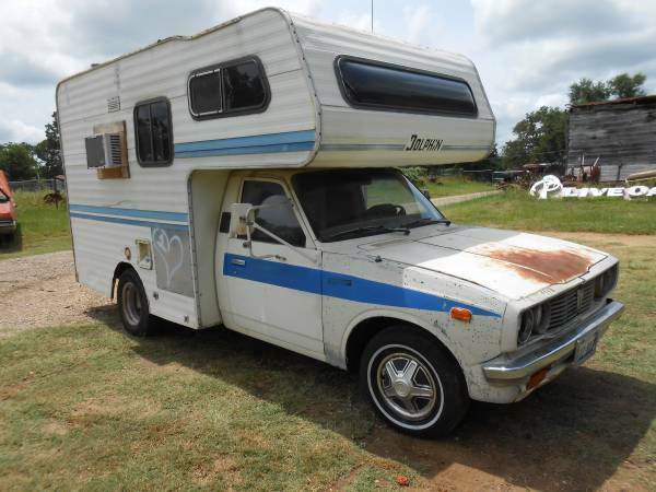 1979 White Toyota Dolphin Cab & Chassis