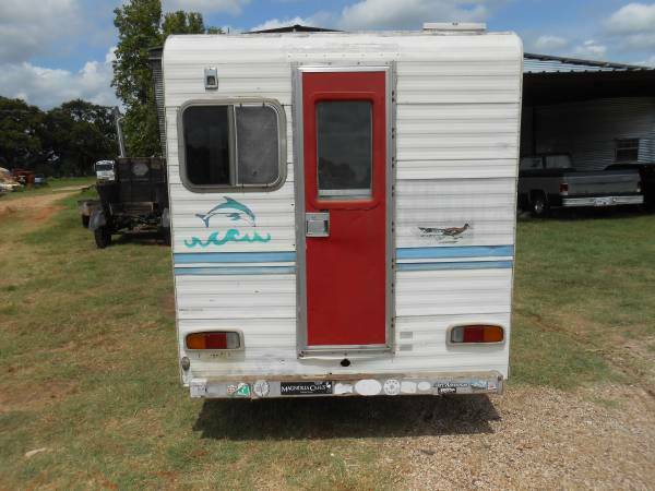 1979 White Toyota Dolphin Cab & Chassis