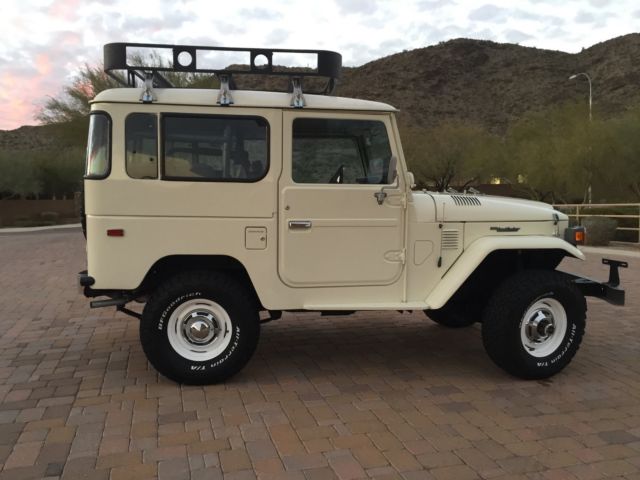 1979 White Toyota Land Cruiser