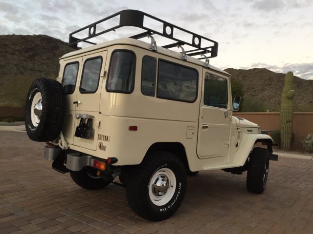 1979 White Toyota Land Cruiser