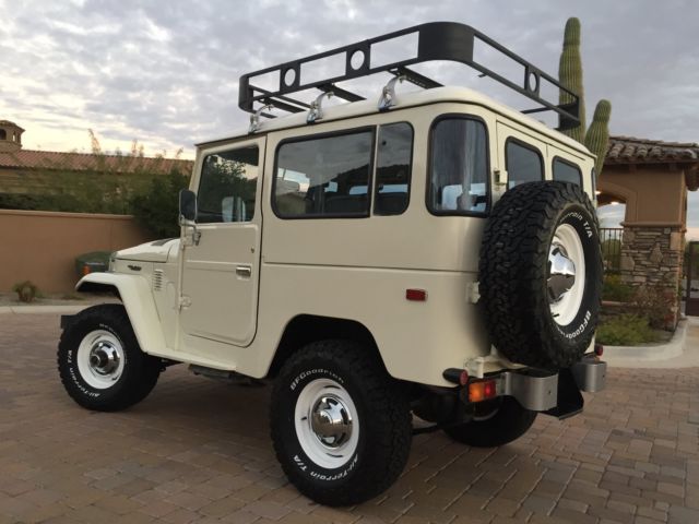 1979 White Toyota Land Cruiser