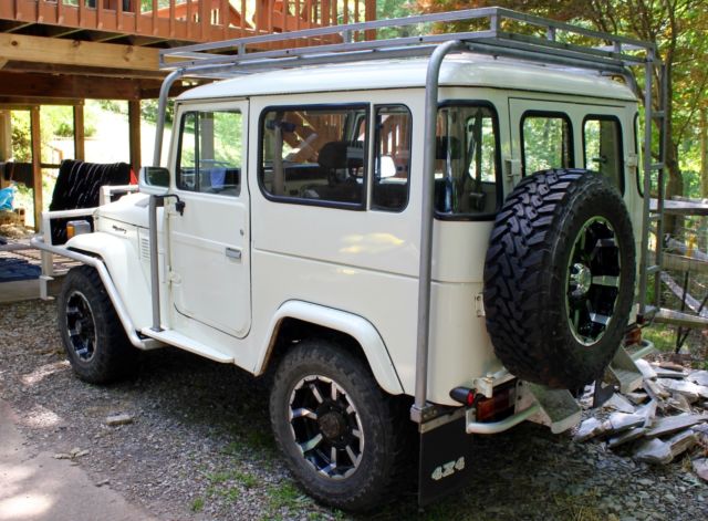 1979 White Toyota Land Cruiser