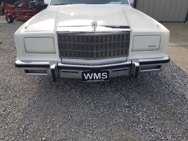 1979 White Chrysler New Yorker Sedan