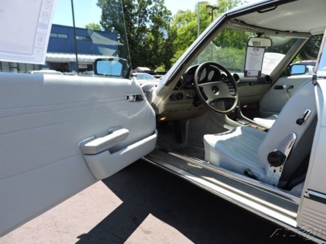 1980 Silver Mercedes-Benz 400-Series Coupe