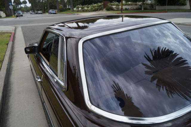 1980 Walnut Brown Mercedes-Benz 400-Series Coupe