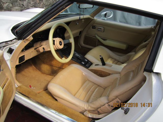 1980 White Chevrolet Corvette