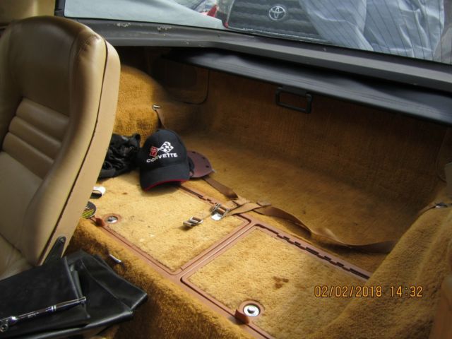 1980 White Chevrolet Corvette