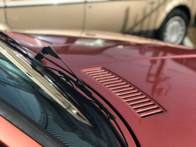 1980 Maroon BMW 3-Series Coupe