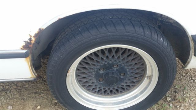 1980 White BMW 6-Series Coupe