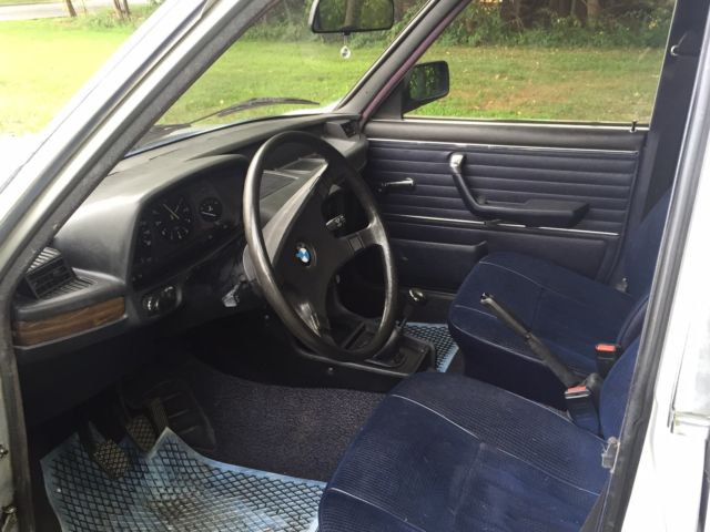 1980 Silver BMW 5-Series 4 door