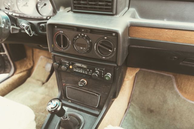 1980 Dark Grey BMW 5-Series