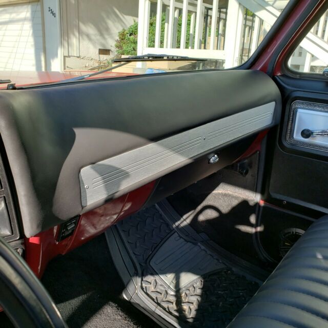 1980 Red Chevrolet C-10 Short Box