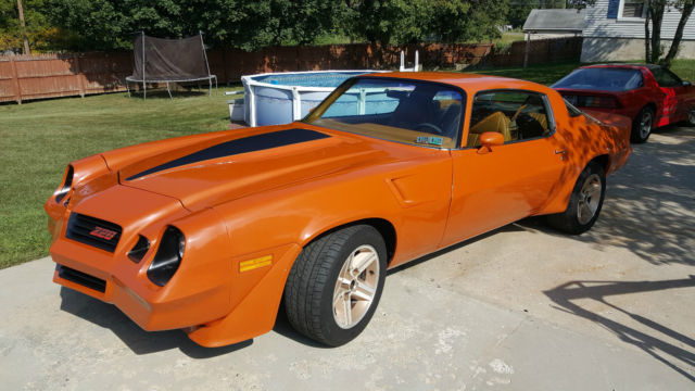 1980 White Chevrolet Camaro Coupe