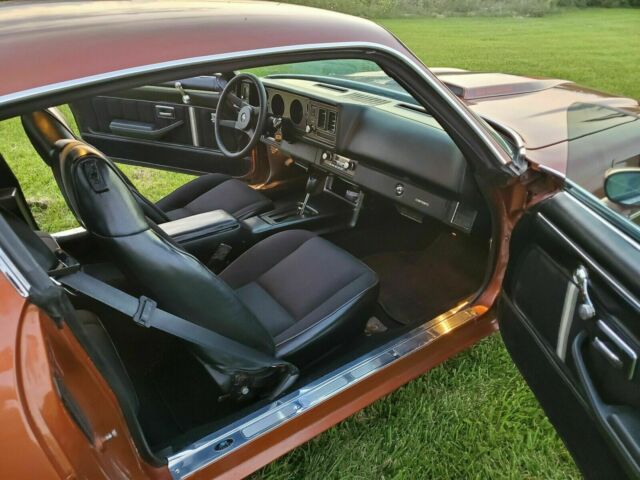 1980 White Chevrolet Camaro Coupe