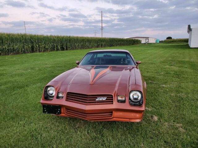 1980 White Chevrolet Camaro Coupe